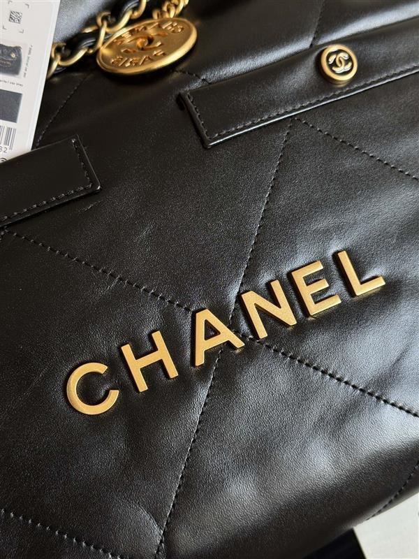 2026127215212655 600